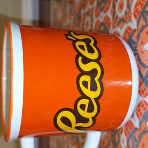 Reese's Peanut Butter Cup Coffee Mug Galerie Collectible NWOT Gift Chocolate
